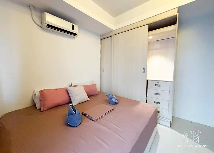 R E Staycations Aparthotel *