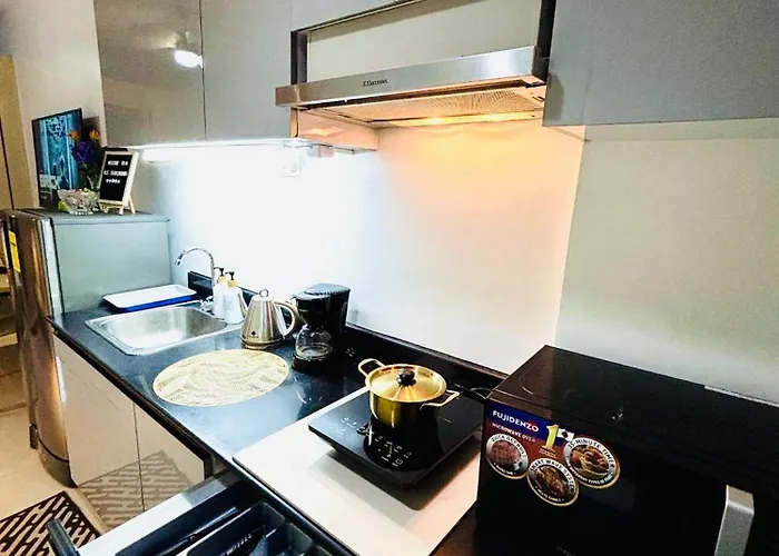 R E Staycations Manila